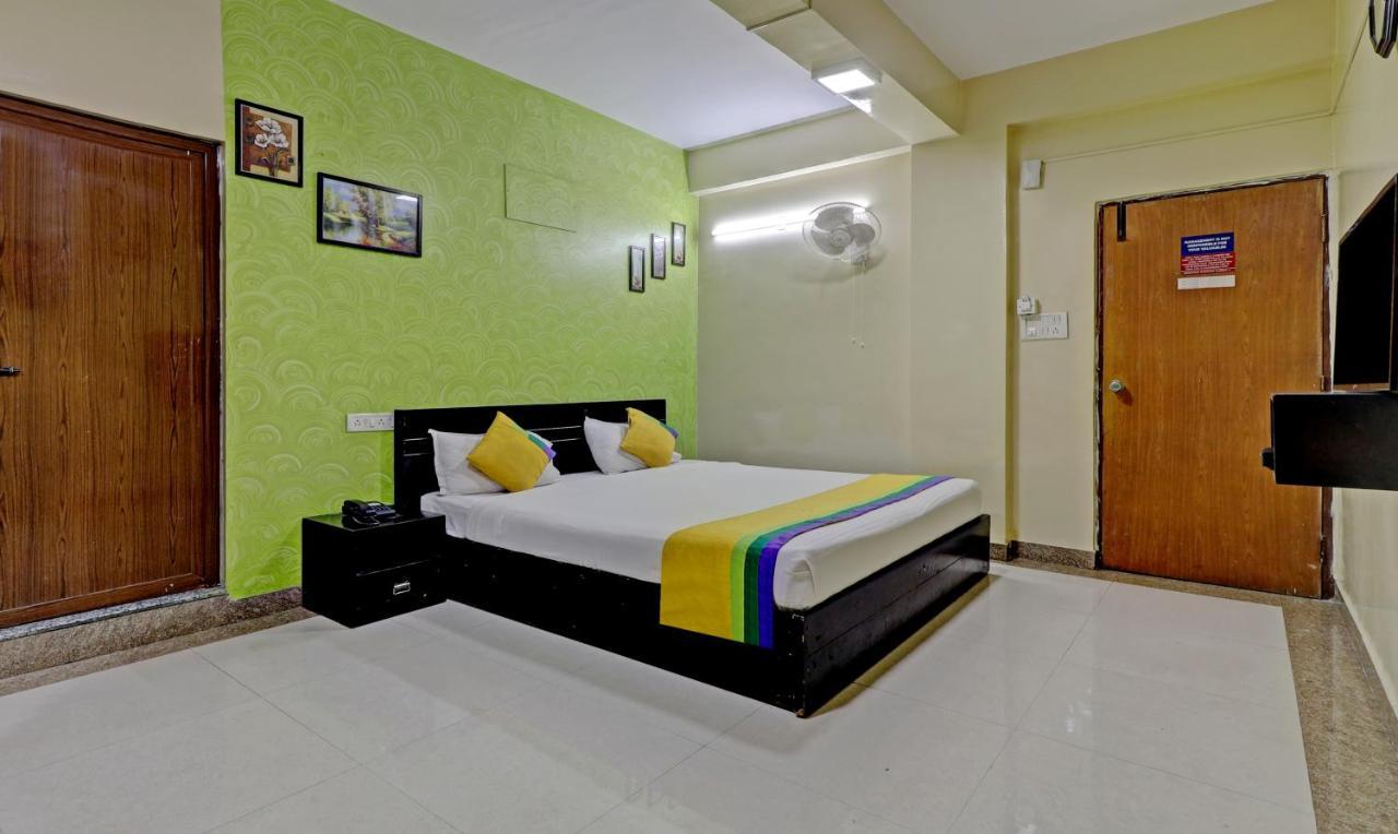 Itsy By Treebo - Palm Emirates Hotell Bangalore Exteriör bild